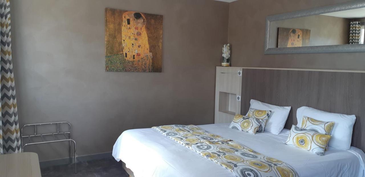 Logis Hotel Beau Site Loubaresse  Exterior foto