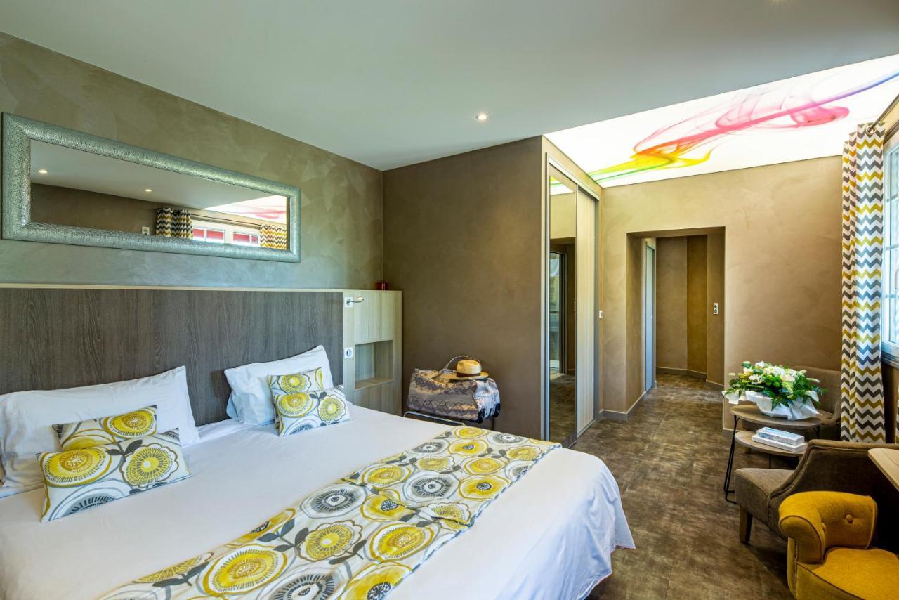 Logis Hotel Beau Site Loubaresse  Exterior foto