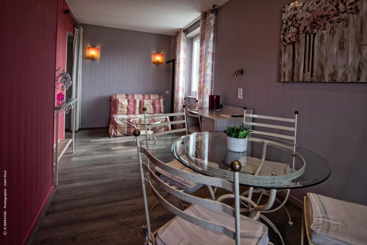Logis Hotel Beau Site Loubaresse  Exterior foto