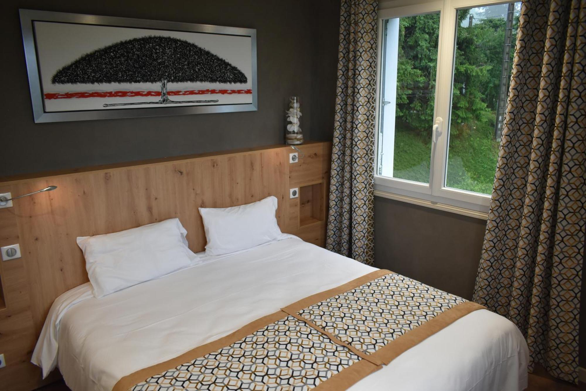 Logis Hotel Beau Site Loubaresse  Exterior foto
